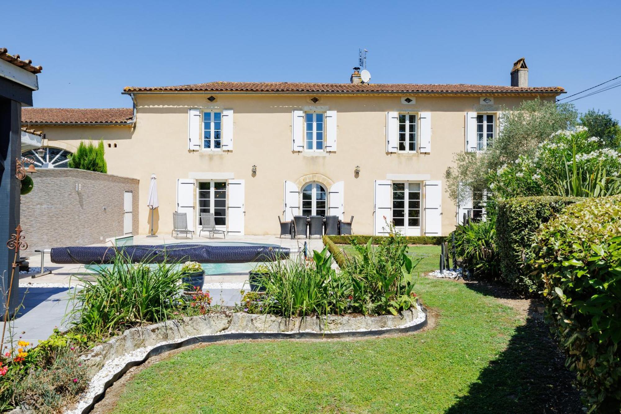 La Maison Des Vignes Villa Saint-Pierre-de-Bat Екстериор снимка